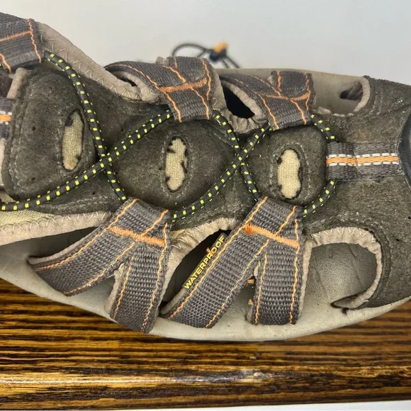 Keen Kanyon Men's Hiking Waterproof Sport Sandals Size 10.5 Straps Shoes Outdoor - Picture 13 of 16